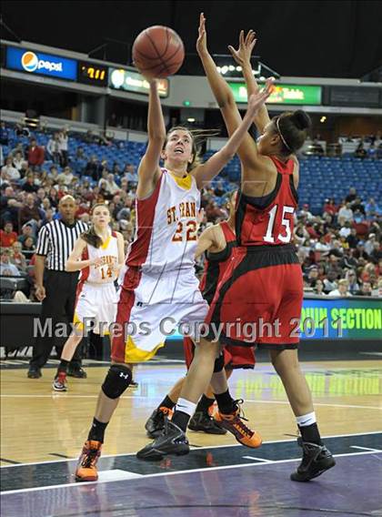 Thumbnail 2 in Lincoln vs St. Francis (CIF SJS D1 Final) photogallery.