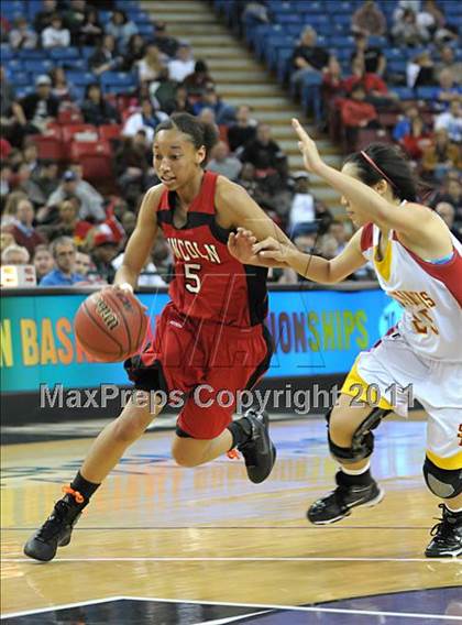 Thumbnail 1 in Lincoln vs St. Francis (CIF SJS D1 Final) photogallery.