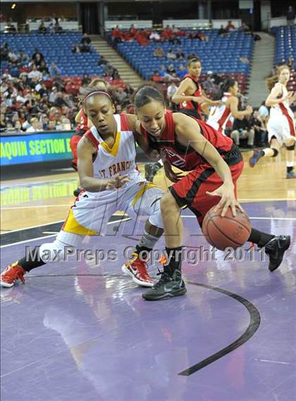 Thumbnail 1 in Lincoln vs St. Francis (CIF SJS D1 Final) photogallery.