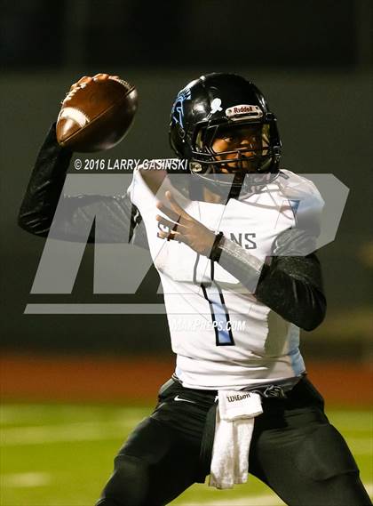 Thumbnail 3 in Golden Valley vs. San Gorgonio (CIF SS D7 Semi-Final) photogallery.