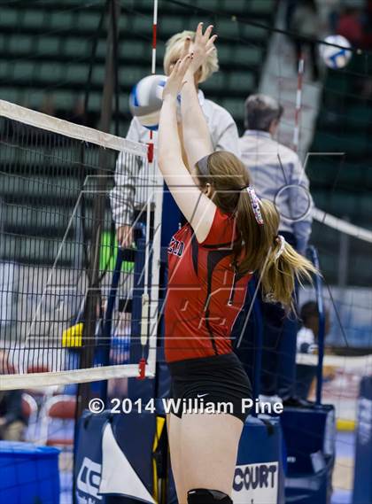 Thumbnail 1 in Penfield vs. Massapequa (NYSPHSAA Class AA Pool Play) photogallery.