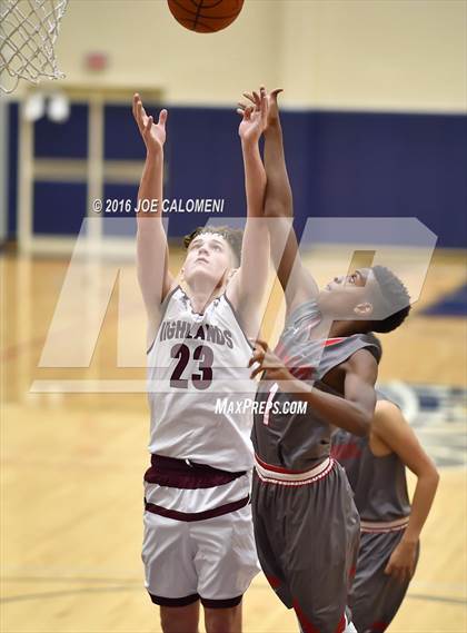 Thumbnail 2 in Lee [Robert E.] vs Highlands (SAISD Invitational) photogallery.
