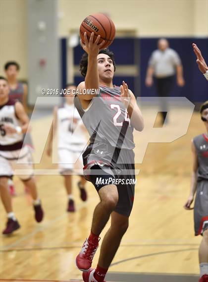 Thumbnail 2 in Lee [Robert E.] vs Highlands (SAISD Invitational) photogallery.