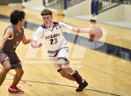 Thumbnail 1 in Lee [Robert E.] vs Highlands (SAISD Invitational) photogallery.