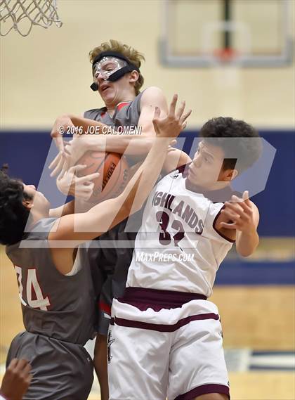 Thumbnail 3 in Lee [Robert E.] vs Highlands (SAISD Invitational) photogallery.