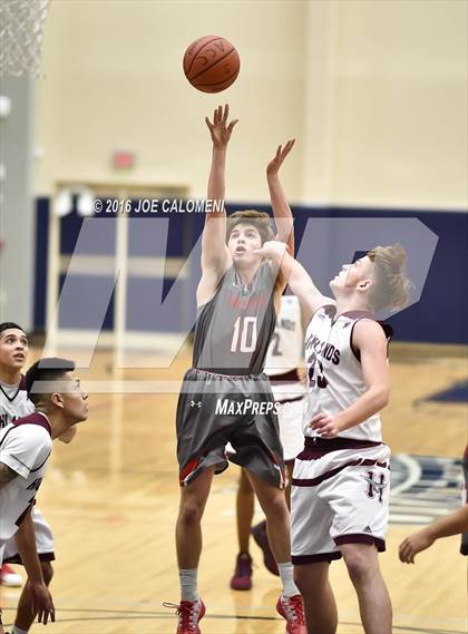 Thumbnail 1 in Lee [Robert E.] vs Highlands (SAISD Invitational) photogallery.