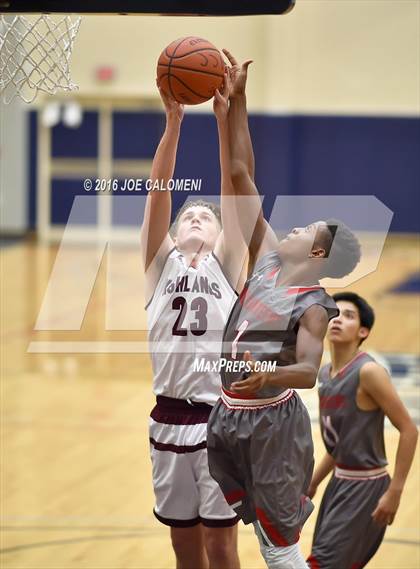 Thumbnail 3 in Lee [Robert E.] vs Highlands (SAISD Invitational) photogallery.