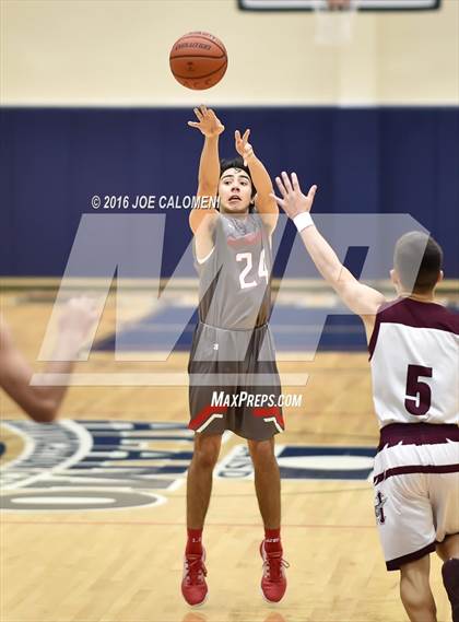 Thumbnail 3 in Lee [Robert E.] vs Highlands (SAISD Invitational) photogallery.