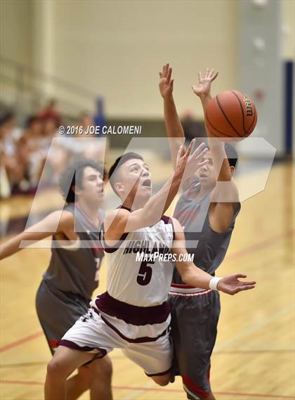 Thumbnail 1 in Lee [Robert E.] vs Highlands (SAISD Invitational) photogallery.