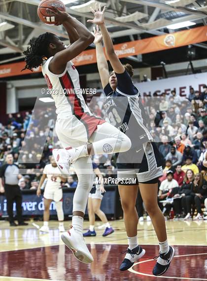 Thumbnail 1 in Sidwell Friends vs Sierra Canyon (Spalding Hoophall Classic) photogallery.