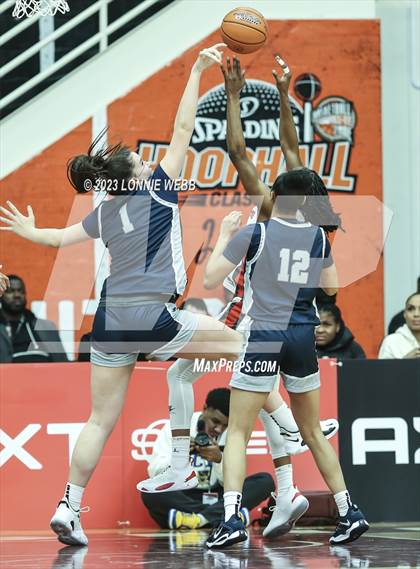 Thumbnail 1 in Sidwell Friends vs Sierra Canyon (Spalding Hoophall Classic) photogallery.