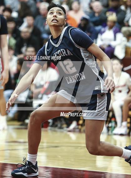 Thumbnail 1 in Sidwell Friends vs Sierra Canyon (Spalding Hoophall Classic) photogallery.