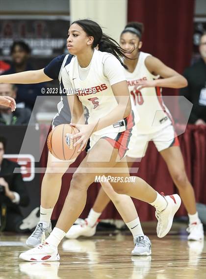 Thumbnail 3 in Sidwell Friends vs Sierra Canyon (Spalding Hoophall Classic) photogallery.