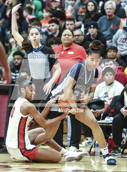 Thumbnail 1 in Sidwell Friends vs Sierra Canyon (Spalding Hoophall Classic) photogallery.