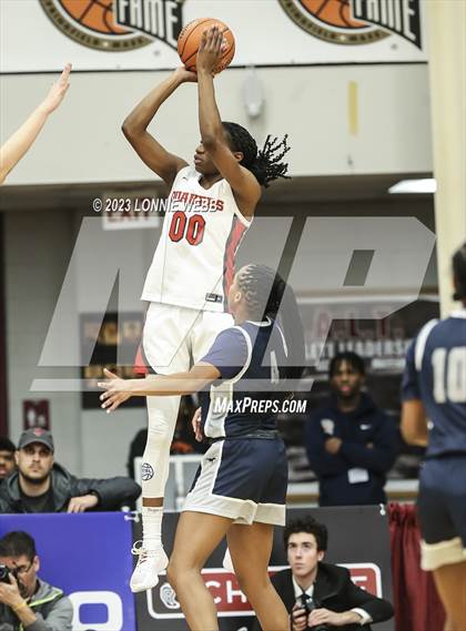 Thumbnail 2 in Sidwell Friends vs Sierra Canyon (Spalding Hoophall Classic) photogallery.