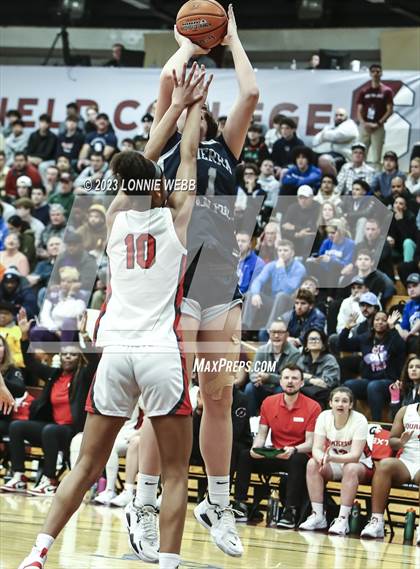 Thumbnail 1 in Sidwell Friends vs Sierra Canyon (Spalding Hoophall Classic) photogallery.