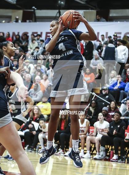 Thumbnail 1 in Sidwell Friends vs Sierra Canyon (Spalding Hoophall Classic) photogallery.