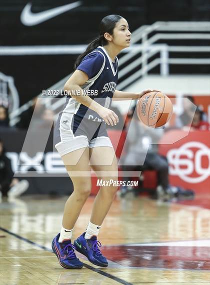 Thumbnail 2 in Sidwell Friends vs Sierra Canyon (Spalding Hoophall Classic) photogallery.