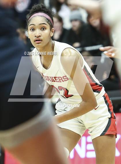 Thumbnail 1 in Sidwell Friends vs Sierra Canyon (Spalding Hoophall Classic) photogallery.