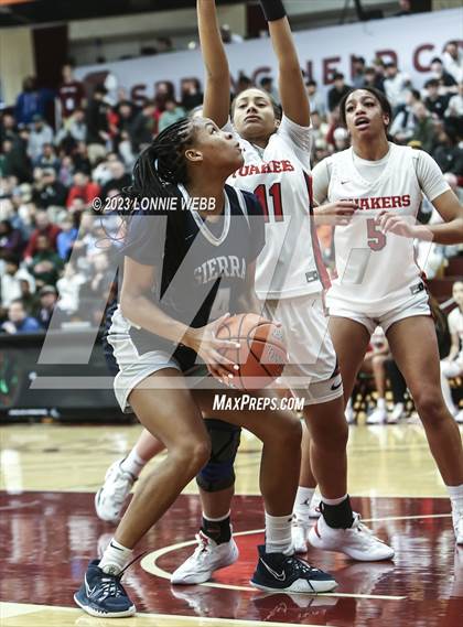 Thumbnail 2 in Sidwell Friends vs Sierra Canyon (Spalding Hoophall Classic) photogallery.