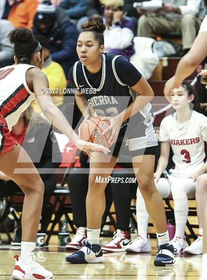 Thumbnail 2 in Sidwell Friends vs Sierra Canyon (Spalding Hoophall Classic) photogallery.