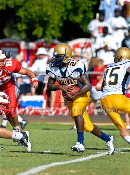 Thumbnail 3 in Aquinas @ Cardinal Gibbons photogallery.
