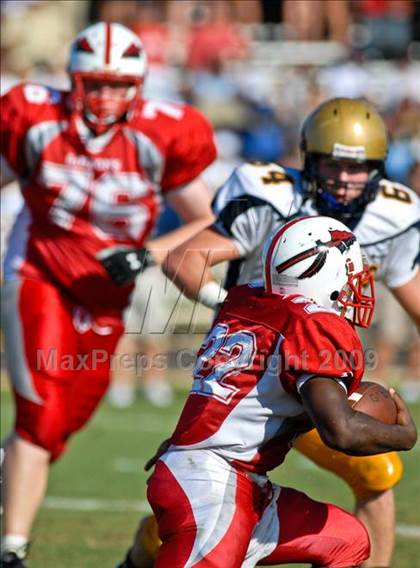 Thumbnail 3 in Aquinas @ Cardinal Gibbons photogallery.