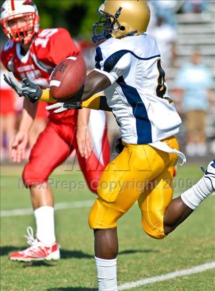 Thumbnail 1 in Aquinas @ Cardinal Gibbons photogallery.