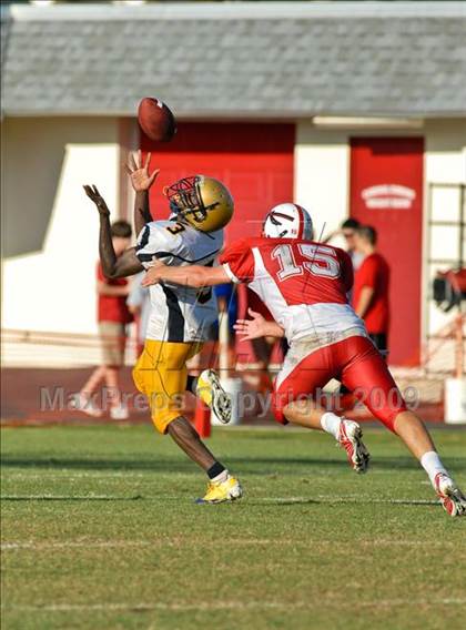 Thumbnail 1 in Aquinas @ Cardinal Gibbons photogallery.