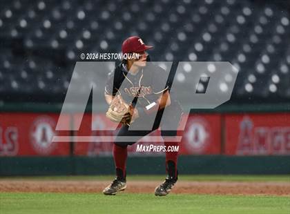 Thumbnail 1 in La Serna vs. Los Alamitos (Halo Classic) photogallery.