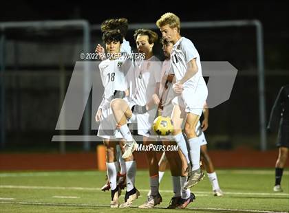Thumbnail 3 in East Jefferson vs. Benjamin Franklin (LHSAA Div II Semifinals) photogallery.