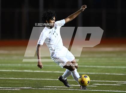 Thumbnail 2 in East Jefferson vs. Benjamin Franklin (LHSAA Div II Semifinals) photogallery.