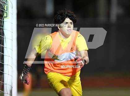 Thumbnail 3 in East Jefferson vs. Benjamin Franklin (LHSAA Div II Semifinals) photogallery.