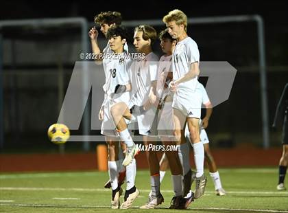 Thumbnail 2 in East Jefferson vs. Benjamin Franklin (LHSAA Div II Semifinals) photogallery.