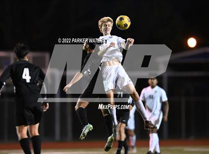 Thumbnail 2 in East Jefferson vs. Benjamin Franklin (LHSAA Div II Semifinals) photogallery.