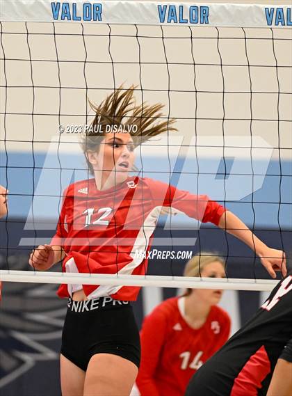Thumbnail 2 in Eaglecrest vs. Regis Jesuit (CHSAA 5A Region 1) photogallery.