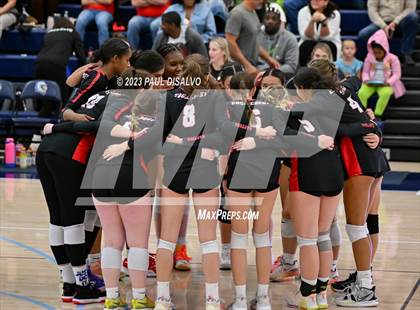 Thumbnail 2 in Eaglecrest vs. Regis Jesuit (CHSAA 5A Region 1) photogallery.