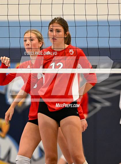 Thumbnail 3 in Eaglecrest vs. Regis Jesuit (CHSAA 5A Region 1) photogallery.
