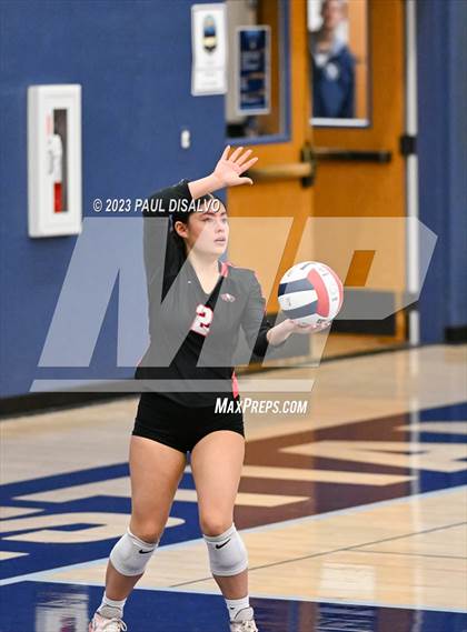 Thumbnail 2 in Eaglecrest vs. Regis Jesuit (CHSAA 5A Region 1) photogallery.