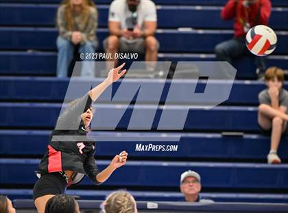 Thumbnail 1 in Eaglecrest vs. Regis Jesuit (CHSAA 5A Region 1) photogallery.
