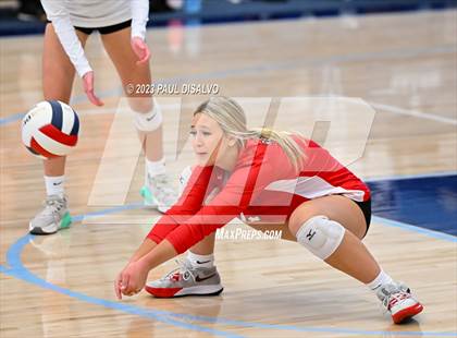 Thumbnail 3 in Eaglecrest vs. Regis Jesuit (CHSAA 5A Region 1) photogallery.