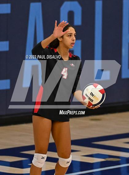 Thumbnail 2 in Eaglecrest vs. Regis Jesuit (CHSAA 5A Region 1) photogallery.