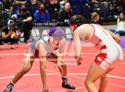 Thumbnail 1 in UIL State Championships - 6A 152lb Final photogallery.