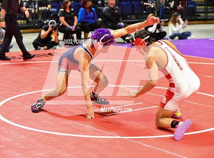 Thumbnail 2 in UIL State Championships - 6A 152lb Final photogallery.