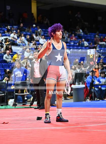 Thumbnail 1 in UIL State Championships - 6A 152lb Final photogallery.