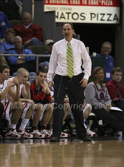Thumbnail 3 in St. Henry vs. Highlands (Ninth Region Tournament) photogallery.