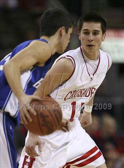 Thumbnail 2 in St. Henry vs. Highlands (Ninth Region Tournament) photogallery.