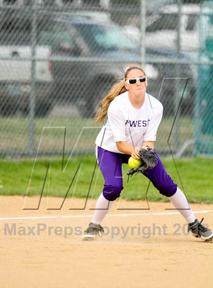 Thumbnail 2 in Golden @ Arvada West photogallery.