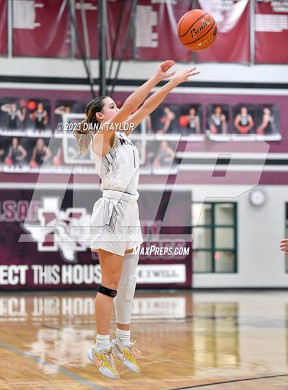 Thumbnail 1 in Early @ Millsap photogallery.
