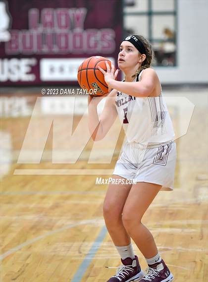 Thumbnail 1 in Early @ Millsap photogallery.